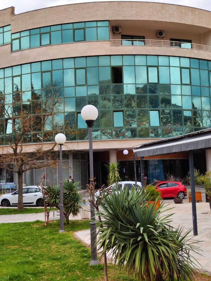 Apartmani Most Mostar Buitenkant foto