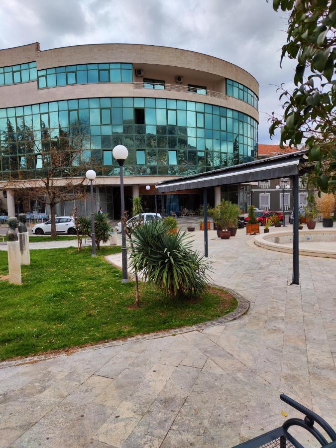 Apartmani Most Mostar Buitenkant foto